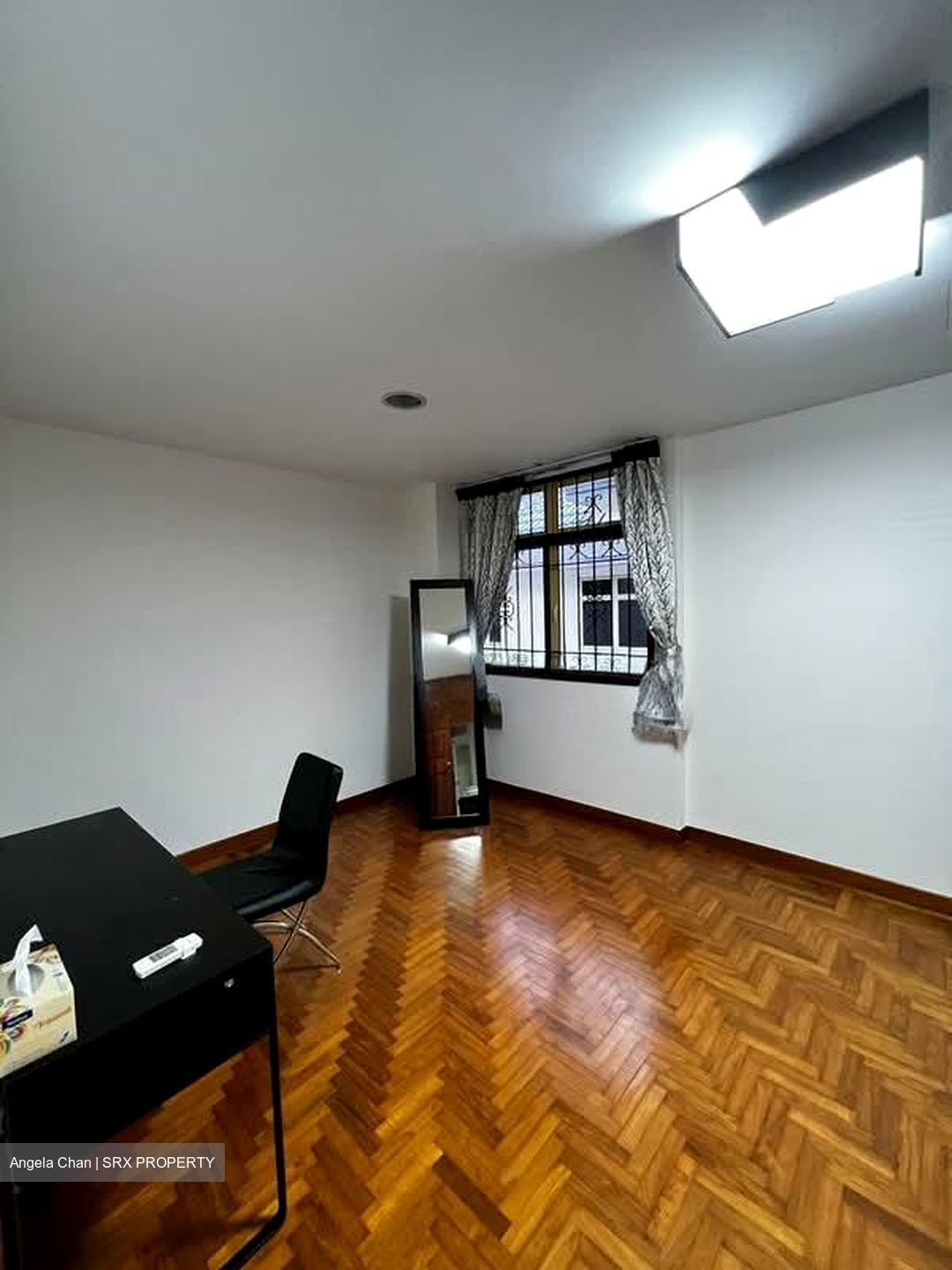 Henley Gardens (D19), Terrace #566473221